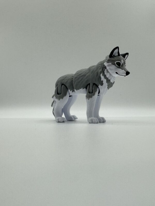 3D Wolf Figurine - Image 8