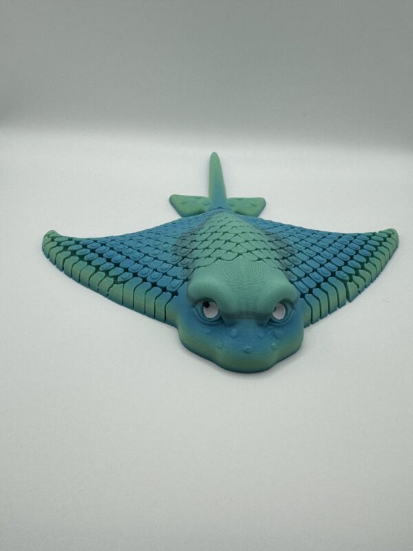 3D Articulated Stingray – Lifelike Ocean-Inspired Model - Image 4