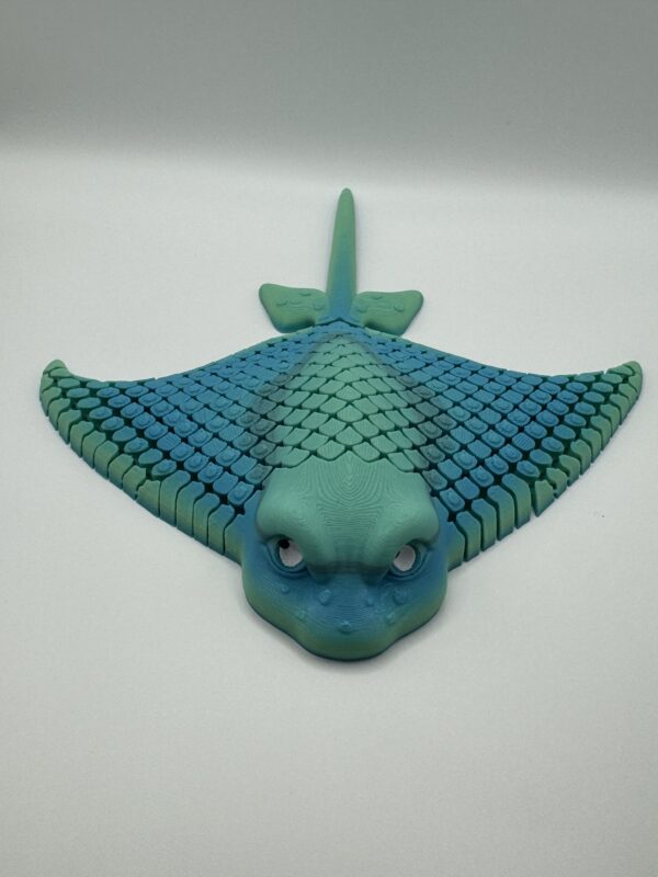 3D Articulated Stingray – Lifelike Ocean-Inspired Model - Image 7