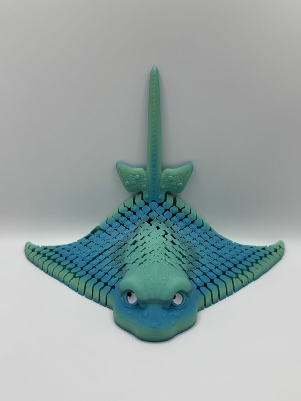 3D Articulated Stingray – Lifelike Ocean-Inspired Model - Image 5