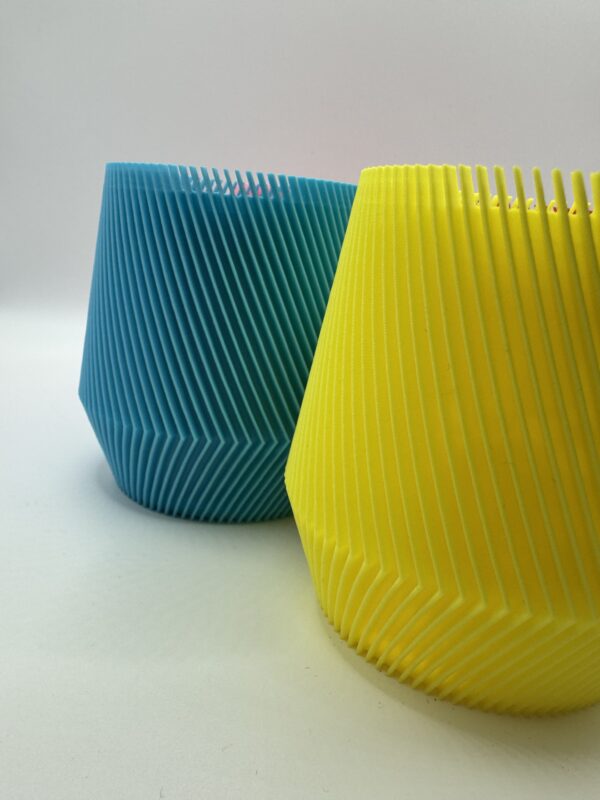 ?️ 3D Colourful Ribbed Pen Holder – Modern Desk Organiser Pot - Image 4