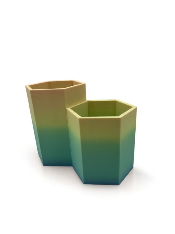 g3D radient hexagonal pot UK